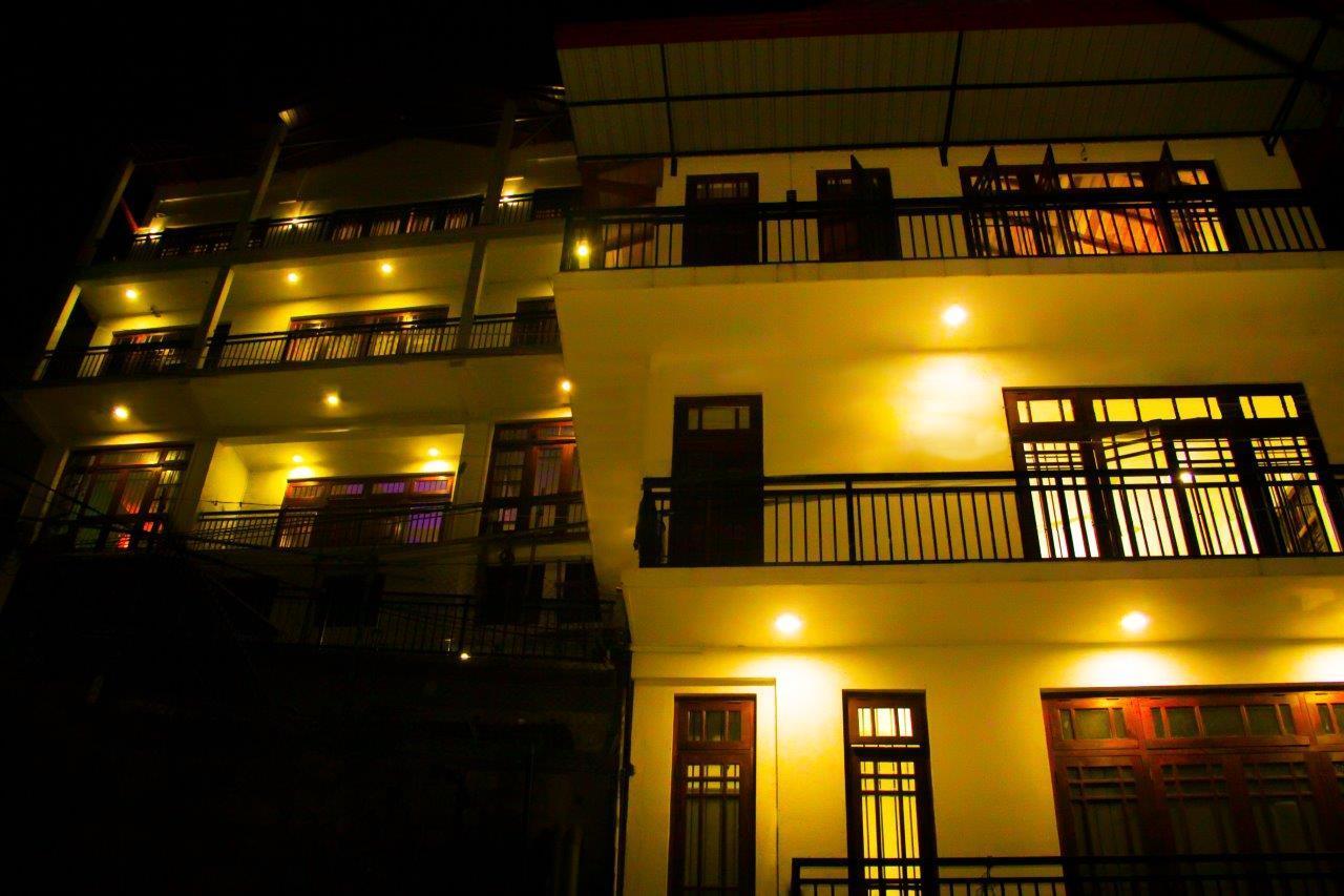 Serenity Hill Oasis Hotel Kandy Exterior photo